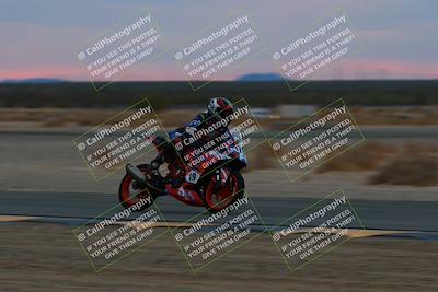 media/Jan-15-2022-CVMA (Sat) [[711e484971]]/Race 15 500 Supersport-350 Supersport/